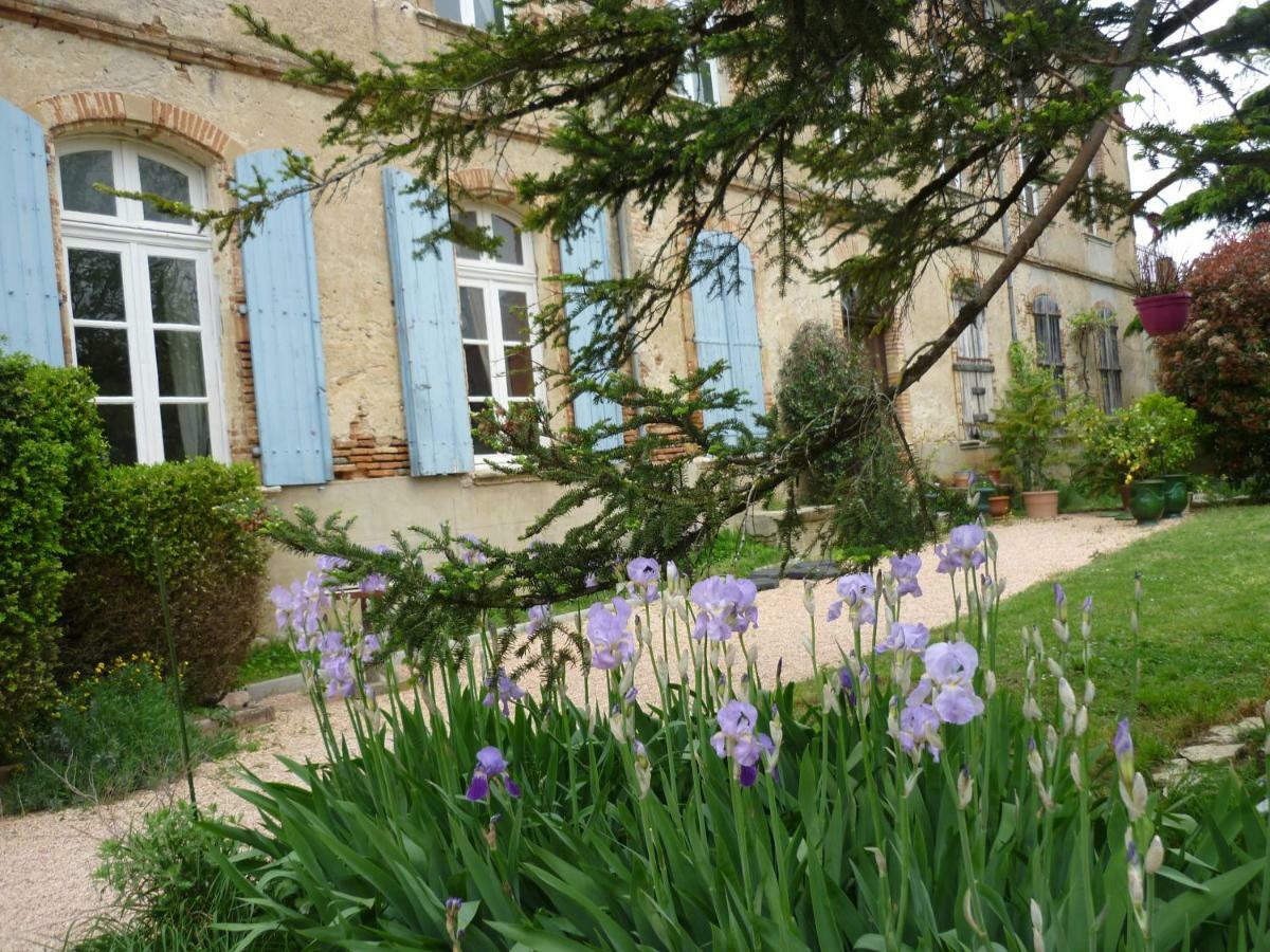Chateau De Vallegue Luaran gambar